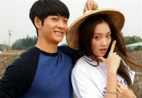 和女生聊天她回复很少是不是没戏?该怎么办? 和女生聊天她回复很少是不是没戏?该怎么办?第3张